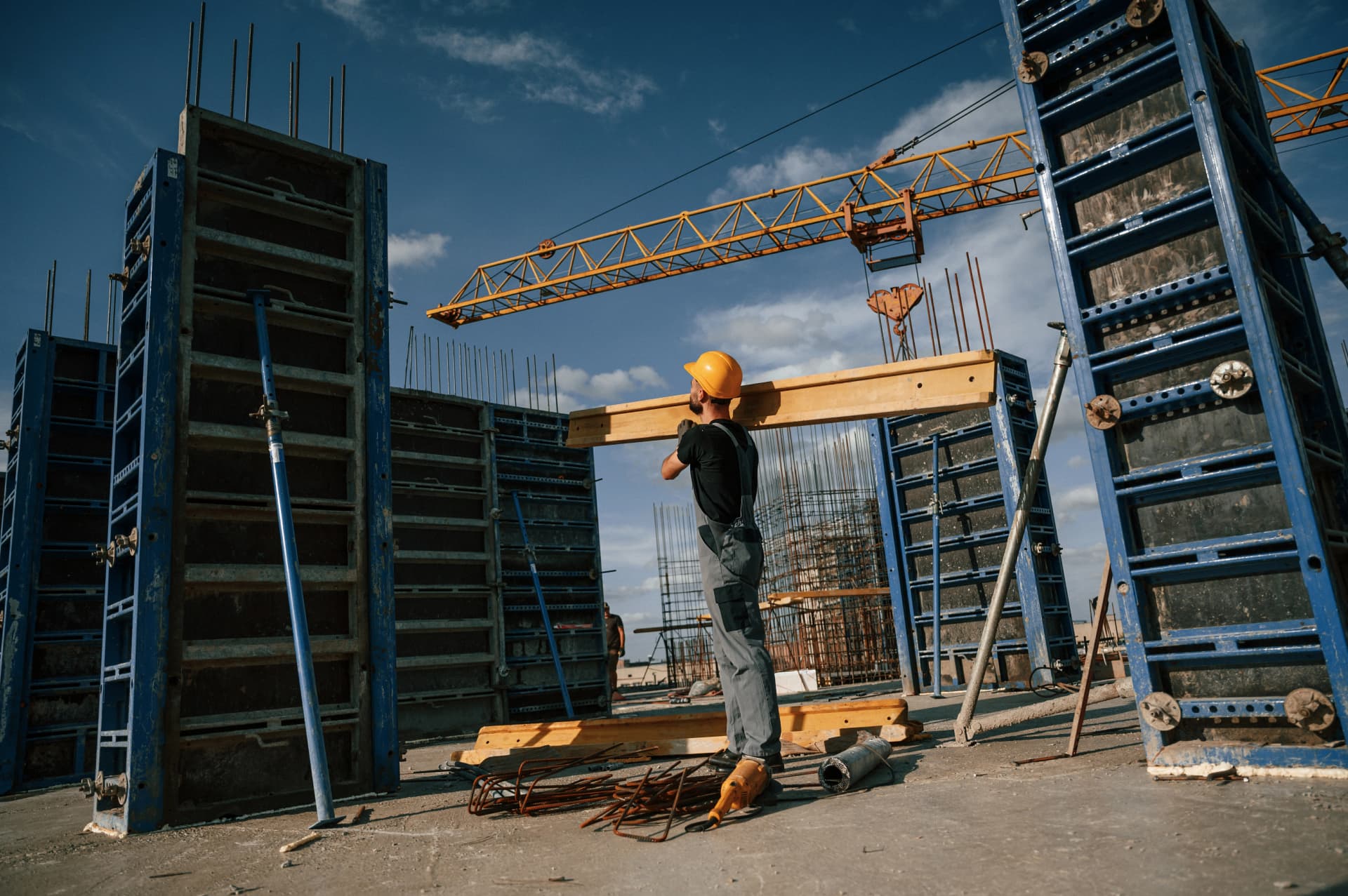 Construim încredere, nu doar clădiri.